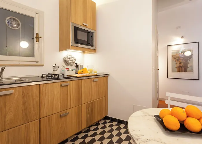 The Bluehostel Roma